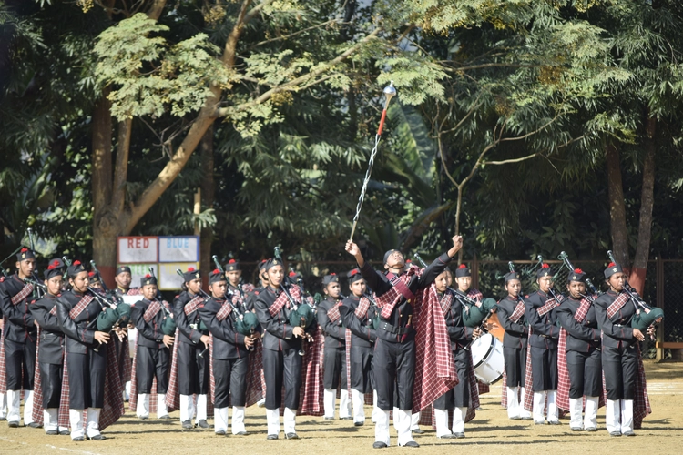 music band performing